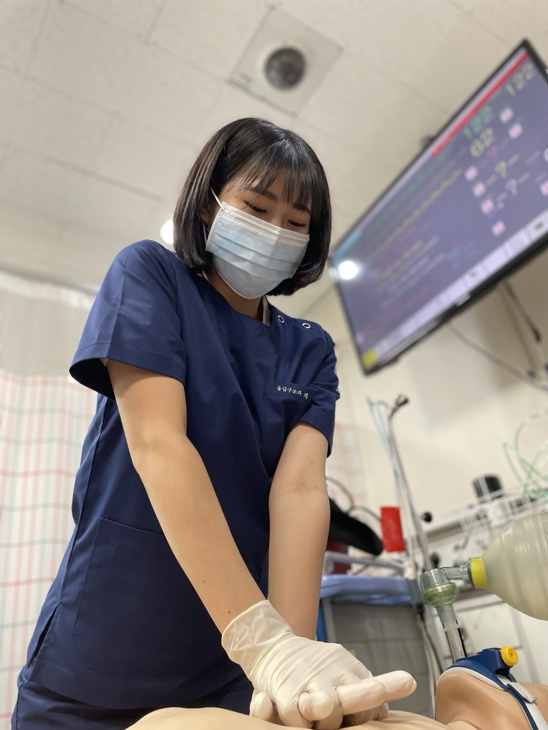 게시물의 1번째 이미지 - 하단 참조