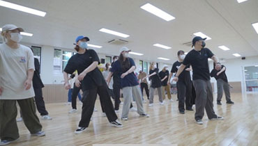 스트릿 댄스 팝핑1