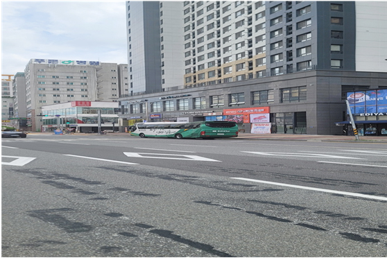 통학버스 승, 하차장 변경 위치 현황(고속 터미널 맞은편) 사진